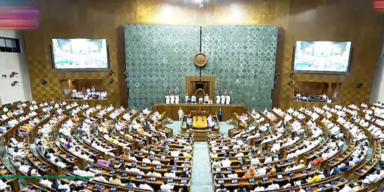 मॉनसून सत्र से जुड़ी बड़ी खबर, 12 अगस्त को ही खत्म करने पर विचार कर रही सरकार, पहले 21 अगस्त तक थी मियाद