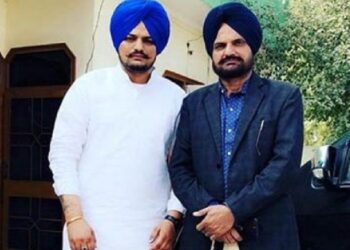 Punjabi-Singer-Sidhu-Moose wala-Father-Balkaur-Singh-Emotional-Letter-To-Son-News | पंजाबी सिंगर मूसेवाला के पिता का छलका दर्द: प्रतिमा के साथ फोटो शेयर किया, कहा-सच्चाई का रास्ता पैरों को अब दे रहा दर्द – Ludhiana News
