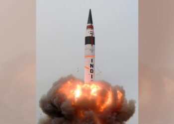 भारत ने कर दिया अग्नि-5 मिसाइल का सफल परीक्षण, 5000 KM तक ले जा सकता है परमाणु हथियार