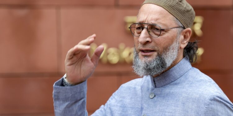 SIR विवाद पर ओवैसी का बयान- “इस प्रक्रिया से हटा दिए जाएंगे कई असली वोटर्स के नाम”