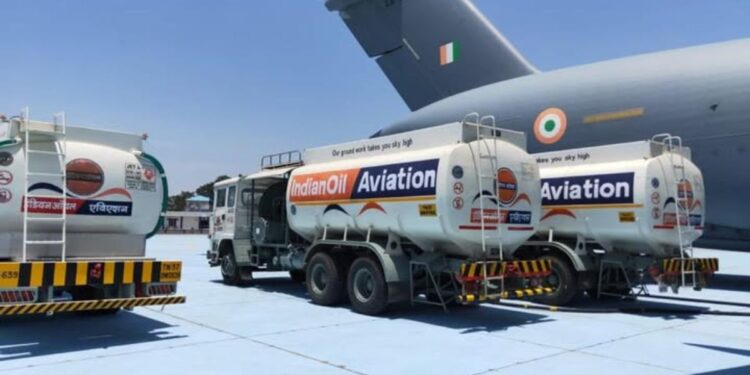 इंडियन ऑयल ने खराब खाद्य तेल से तैयार किया एविएशन फ्यूल, रिफाइनरी को मिला SAF बनाने का प्रमाणन