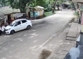 तेज रफ्तार कार की टक्कर से उछला बुजुर्ग