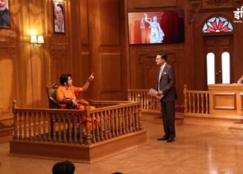 पिज्जा खाने को मिला तो हैरान क्यों रह गए धीरेंद्र कृष्ण शास्त्री? ‘आप की अदालत’ में बताया