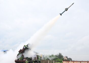 DRDO ने बनाया स्वदेशी एयर डिफेंस सिस्टम, ओडिशा तट पर IADWS का पहला परीक्षण सफल