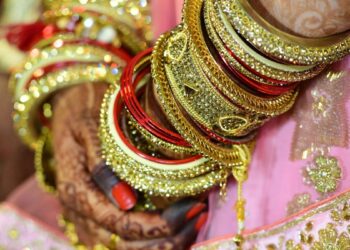 Gold Price: सोने के भाव में भारी उछाल, ₹3,600 प्रति 10 ग्राम बढ़कर रिकॉर्ड स्तर पर पहुंचा, चांदी भी जोरदार उछली