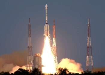 ISRO ने दी बड़ी खुशखबरी, 40 मंजिला ऊंचा रॉकेट बना रहा भारत, 75000 किलो वजन अंतरिक्ष में ले जाएगा