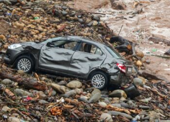 जम्मू-कश्मीर समेत कई राज्यों में बारिश से भारी तबाही, वैष्णो देवी लैंडस्लाइड में 34 की मौत