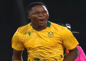 aus vs sa kwena maphaka register best bowling figures for south africa against australia