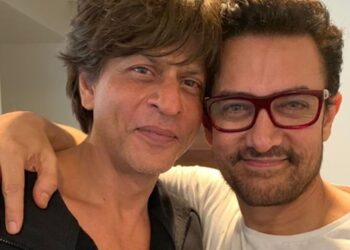 Aamir will become Shahrukh Khan’s neighbor, lease 4 apartments for 24.50 lakh monthly rent | शाहरुख खान के पड़ोसी बनेंगे आमिर: 4 अपार्टमेंट लीज पर लिए, हर महीने चुकाएंगे 24.50 लाख किराया, रेनोवेशन के चलते छोड़ना पड़ रहा है मौजूदा घर