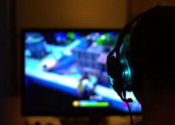 मनी गेम्स पर लगेगी पाबंदी, नियम तोड़ने पर सख्त सजा! जानें ऑनलाइन गेमिंग बिल के 8 अहम प्रावधान