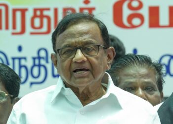 SIR को लेकर चिदंबरम का बयान भ्रामक, बिहार को तमिलनाडु से जोड़ना बेतुका: चुनाव आयोग