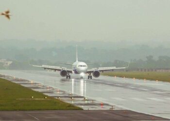 देश के हवाईअड्डों पर आतंकी हमले का खतरा! बीसीएएस ने जारी की एडवाइजरी, सुरक्षा बढ़ाने के निर्देश