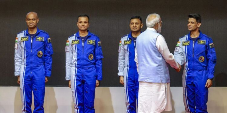 गगनयान का टेस्ट मिशन कब लॉन्च होगा? ISRO चीफ ने दिया ये जवाब