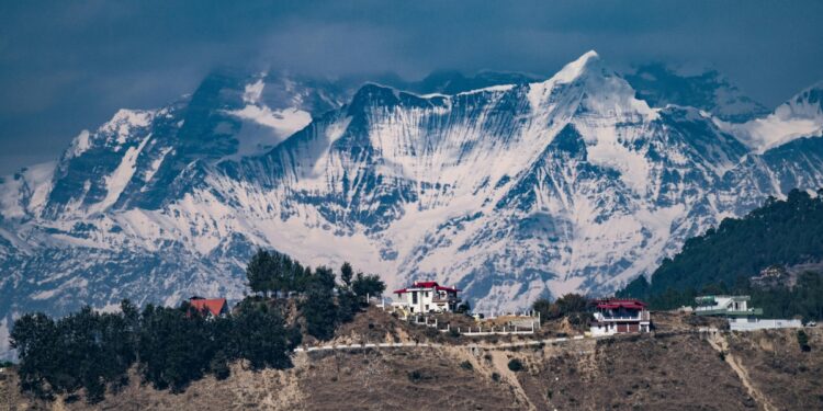 वीकेंड पर दिखेगा मॉनसून का टशन! 15 से 17 अगस्त के बीच उत्तराखंड घूमने का है प्लान तो जान लें मौसम अपडेट