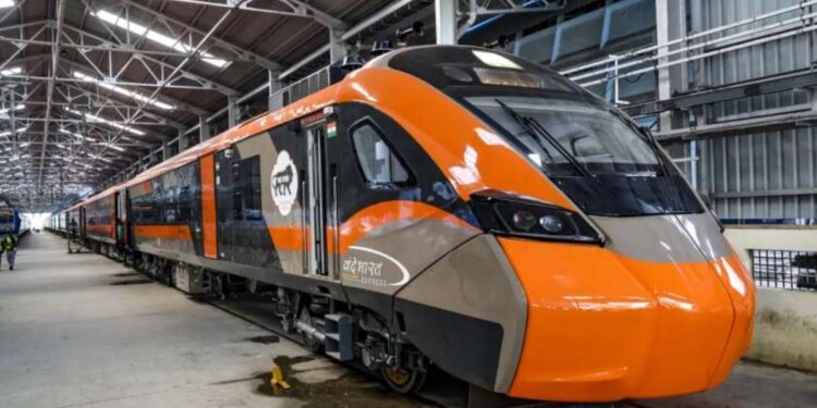 Vande Bharat Train: 6 घंटे 35 मिनट में 441 किलोमीटर, आज से दौड़ेगी जमालपुर-हावड़ा वंदे भारत ट्रेन, जानें रूट और किराया