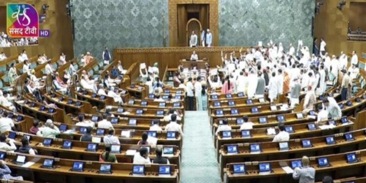 उपराष्ट्रपति चुनाव: NDA ने सीपी राधाकृष्णन पर लगाई मुहर, कौन होगा विपक्ष का कैंडिडेट? आज होगा तय