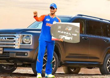 एशिया कप प्लेयर ऑफ टूर्नामेंट अभिषेक शर्मा को इनाम में मिली Haval H9 एसयूवी, जानें कार की कीमत और खूबियां, देखें फोटो