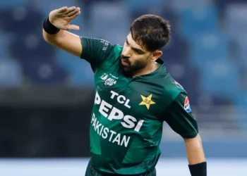 भारत-पाक क्रिकेट में भड़काऊ हरकतों पर हंगामा! BCCI ने हारिस रऊफ, साहिबजादा फरहान की ICC से शिकायत की, PCB ने सूर्या को घेरा