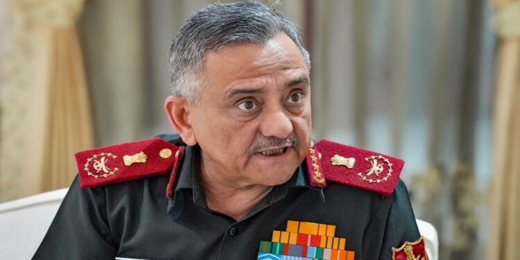 ‘चीन भारत के लिए सबसे बड़ी चुनौती और ये आगे भी रहेगी’, भारत के सीमा विवाद पर CDS अनिल चौहान का बड़ा बयान