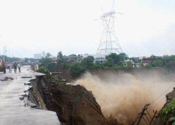 बादल फटने की वजह से देहरादून के किन-किन टूरिस्ट प्लेसेज को पहुंचा नुकसान? क्या मसूरी में भी तबाही मची है?