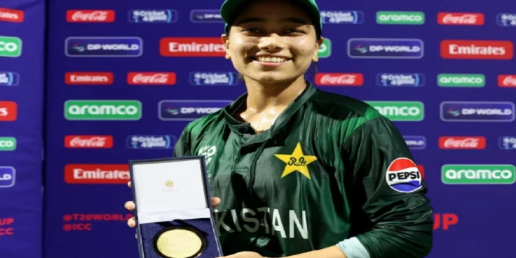 धोनी की तरह ‘कैप्टन कूल’ बनना चाहती हैं पाकिस्तानी कप्तान फातिमा सना