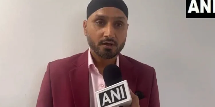 श्रीसंत थप्पड़ कांड का वीडियो वायरल होने पर भड़के हरभजन सिंह, ललित मोदी को लेकर कह दी ये बात