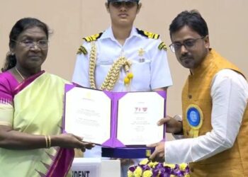 Narnaul, Mahendergarh, Manish Saini, Awarded, National Film Award, Updated | नारनौल के मनीष सैनी को तीसरी बार राष्ट्रीय फिल्म पुरस्कार: ‘गिद्ध’ ने दिलाया सम्मान, राष्ट्रपति द्रौपदी मुर्मू के हाथों मिला अवॉर्ड – Narnaul News