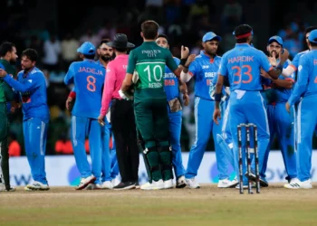 भारत-पाक मैच पर SC का दो टूक: 'यह सिर्फ एक मैच है, इसे चलना चाहिए'