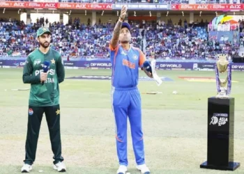 IND vs PAK: सुपर-4 मैच में भी हाथ नहीं मिलाएगी टीम इंडिया, 'नो- हैंडशेक' पर पाकिस्तान फिर करेगा ड्रामा