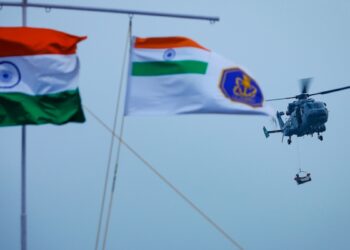 नौसेना के आवासीय क्षेत्र में नेवी यूनिफॉर्म में घुसा अनजान शख्स, राइफल और 40 जिंदा कारतूस गायब