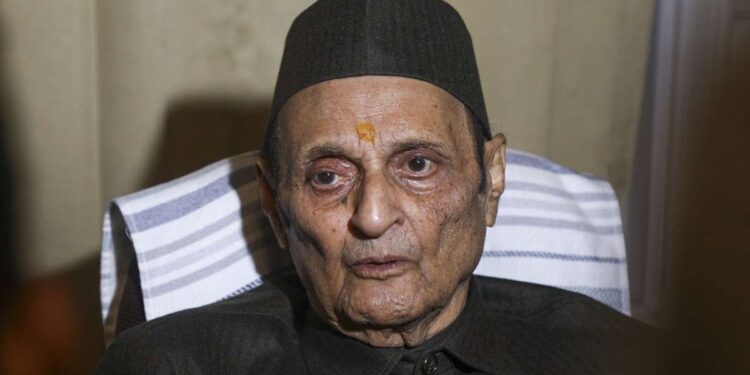 लेह-लद्दाख हिंसा को लेकर कांग्रेस नेता कर्ण सिंह ने दिया बयान, बताया युवाओं में किस बात को लेकर है नाराजगी