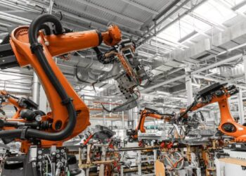 देश के मैन्यूफैक्चरिंग सेक्टर में 17 सालों का सबसे तेज सुधार, अगस्त में लगातार 18वें महीने बढ़ा रोजगार