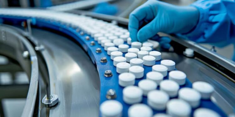 दवाओं पर 100% टैरिफ से किस भारतीय कंपनी को होगा नुकसान, एक्सपर्ट ने बताई ये बातें