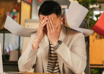 काम के बदले भत्ता मांगने पर HR टीम ने की मारपीट, पूर्व कर्मचारी ने कंपनी पर लगाया आरोप