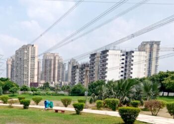UP RERA का बड़ा एक्शन, महागुन-गौरसंस सहित कई बिल्डरों पर जुर्माना, घर खरीदारों की शिकायतों पर सख्ती