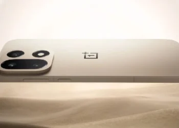 OnePlus 15 स्मार्टफोन भारत में होगा लॉन्च, Snapdragon 8 Gen 5 प्रोसेसर, जानें बैटरी और अन्य फीचर्स