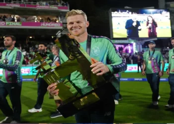 Oval Invincibles ने तीसरी बार जीता द हंड्रेड का खिताब, जमकर हुई पैसों की बारिश