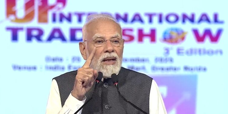 UP International Trade Show 2025: पीएम मोदी ने आत्मनिर्भर भारत पर दिया जोर, जानें प्रधानमंत्री की बड़ी बातें
