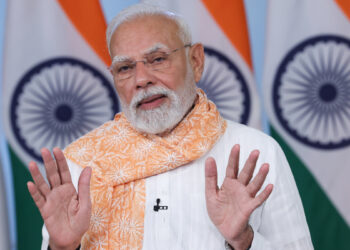 LIVE: आज UP-उत्तराखंड के दौरे पर PM मोदी, वाराणसी में मॉरीशस के प्रधानमंत्री से करेंगे मुलाकात