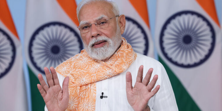 LIVE: आज UP-उत्तराखंड के दौरे पर PM मोदी, वाराणसी में मॉरीशस के प्रधानमंत्री से करेंगे मुलाकात