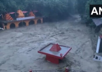 देहरादून में भारी बारिश का कहर, टपकेश्वर महादेव मंदिर हुआ जलमग्न; VIDEO आया सामने