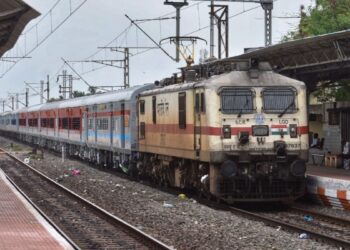 यूपी से होकर गुजरने वाली ये 46 ट्रेनें रद्द, 1 अक्टूबर तक ठप रहेंगी सेवाएं- यहां देखें पूरी लिस्ट