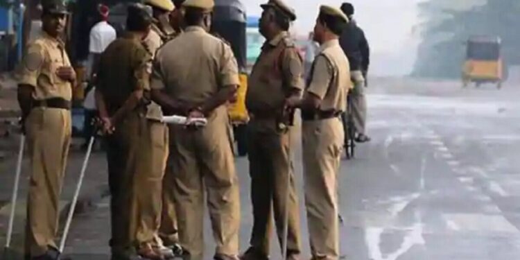 कोलकाता और यूपी पुलिस टीम के बीच क्यों हुआ टकराव? तनावपूर्ण स्थिति पैदा हुई