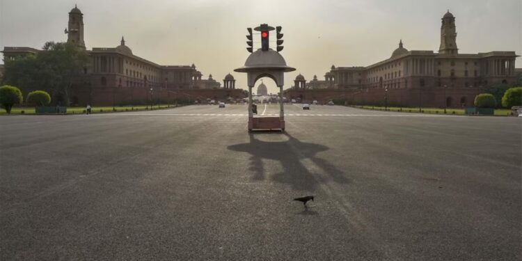 दिल्ली-NCR में सताने लगी गर्मी, कैसा रहेगा आज का मौसम? जानें अन्य राज्यों का हाल