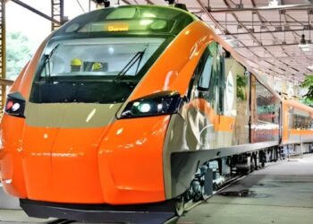 दिल्ली से इन तीन शहरों के लिए शुरू होगी स्लीपर वंदे भारत एक्सप्रेस, दिवाली से पहले चलाने की तैयारी, जानें डिटेल