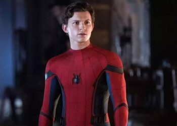 Spider-Man Star Tom Holland Hospitalized After Stunt Injury | स्पाइडर-मैन 4 के सेट पर हादसा: स्टंट के दौरान एक्टर टॉम हॉलैंड के सिर में लगी चोट, अस्पताल में भर्ती