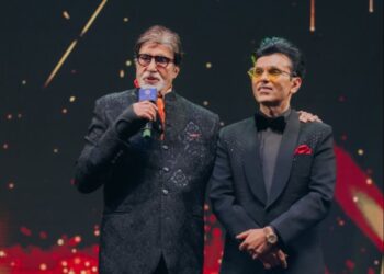 Amitabh Bachchan’s unique relationship with producer Anand Pandit | अमिताभ बच्चन और निर्माता आनंद पंडित का खास रिश्ता: बिना फीस के फिल्में कीं, प्रोड्यूसर बोले- बिग बी मेरे लिए ‘गॉड फिगर’ हैं