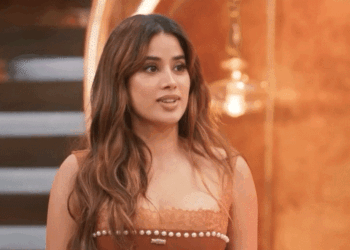 Jahnvi has had to deal with male ego in Bollywood. | बॉलीवुड में जाह्नवी कपूर को झेलना पड़ा मेल ईगो: बोलीं- इससे निपटने के लिए मैं बेवकूफ बनने का नाटक करती हूं