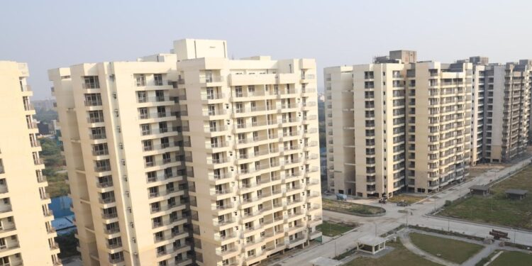 DDA Housing Scheme 2025: दिल्ली की सबसे ऊंची इमारत में फ्लैट खरीदने का सुनहरा मौका, जान लें लोकेशन, कीमत और आवेदन की डिटेल्स