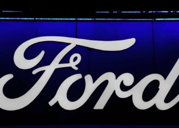 डोनाल्ड ट्रंप की टैरिफ पॉलिसी ने Ford के भारत प्लान पर डाला ग्रहण, चेन्नई प्लांट का भविष्य अनिश्चित!